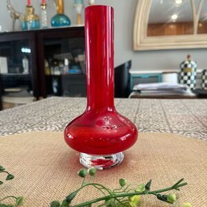 Marquis by Waterford Red Samba‎ Vase Signed 9” Rare Glass Decor
